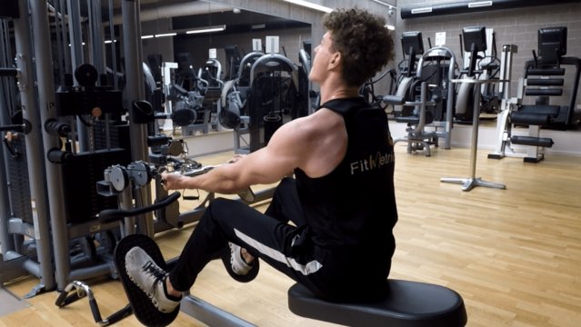 Rowing horizontal à la poulie avec barre (prise supination)