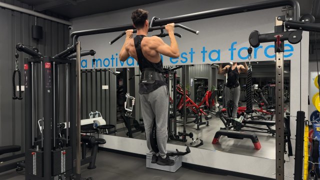 Comment faire : pull up weighted