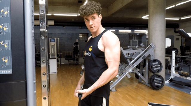 Unilateral Pulley Bicep Curl