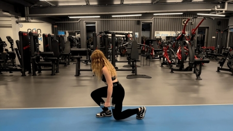 Image Fente marchée avec haltère